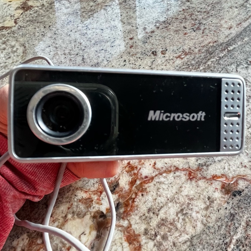 Microsoft LifeCam VX-7000 volt 2 pm audio usb 2.0